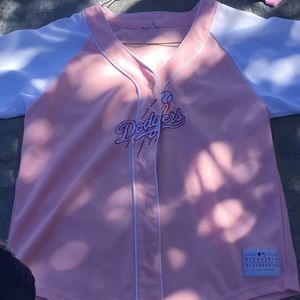 Women’s pink dodgers jersey